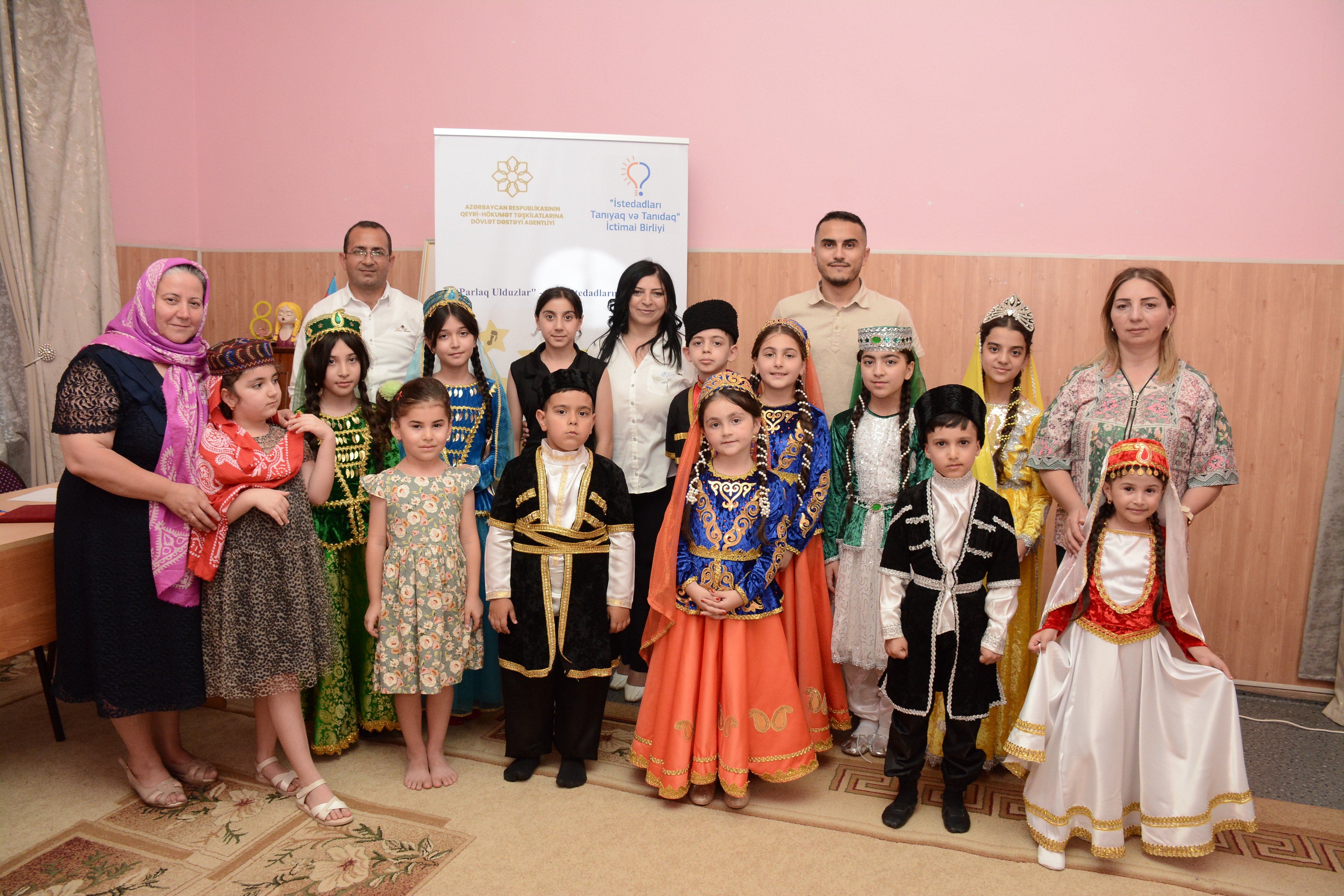 "Parlaq Ulduzlar" layihəsi çərçivəsində rəqs müsabiqəsi keçirildi-Foto