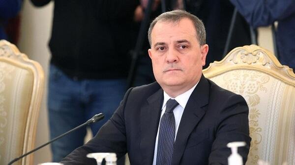 Ceyhun Bayramov Serinq Modou Njie ilə danışdı