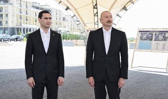 Prezidentlər Füzuli şəhərinin dağıdılmış yerlərinə baxdılar
